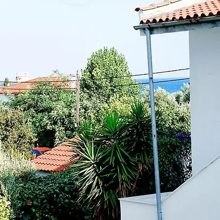 Holiday home Three Sisters House *
