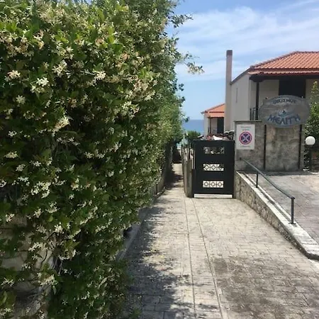 Three Sisters House *